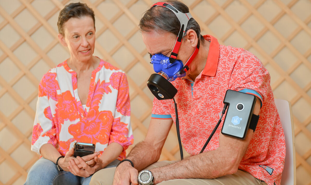 Atemstoffwechselanalyse mit einem Messgerät von uVida